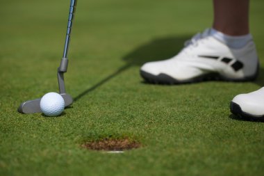 İçinde dokunarak golfçü