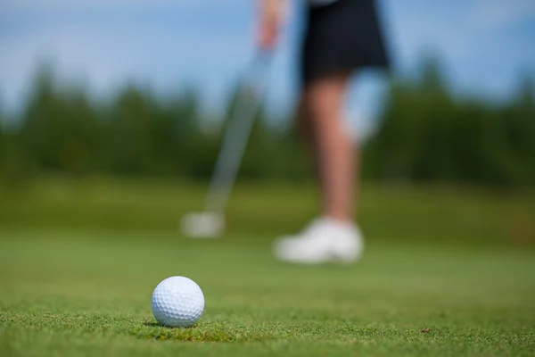 Golfista tocando em — Fotografia de Stock