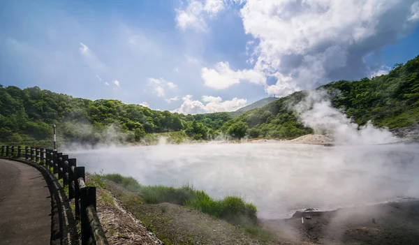 Kükürt kaplıca Oyunuma Gölü, Noboribetsu Onsen, Hokkaido, 
