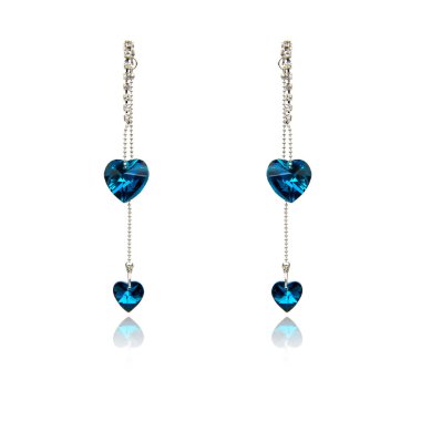 Safir küpe beyaz izole çift