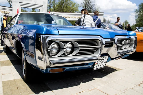 Mostra di auto retrò e d'epoca . — Foto Stock