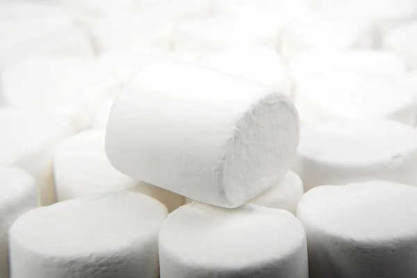 Marshmallows σε λευκό — Φωτογραφία Αρχείου