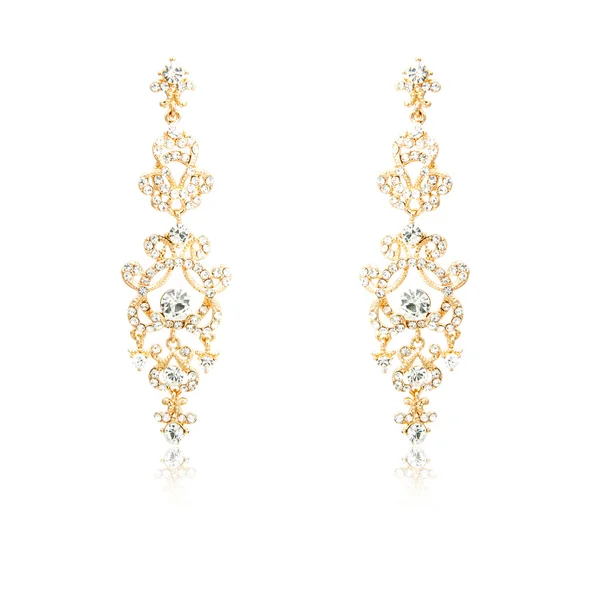 Ζευγάρι σκουλαρίκια χρυσό διαμάντι που απομονώνονται σε λευκό — Φωτογραφία Αρχείου