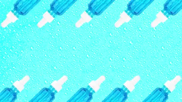 Az esszencia hidratáló szérum üvegpalackokban kék alapon mozog vízcseppekkel. Hialuronsav hidratálásra. Trendi kozmetikai koncepció. Smink- és bőrápoló termékek. Animáció. — Stock videók