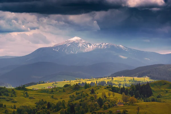 Valley of blue fog — Stock Photo, Image