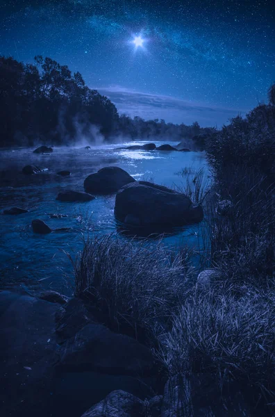 Skalnatá Řeka Světle Vycházejícího Měsíce Jižní Bug River Ukrajina — Stock fotografie