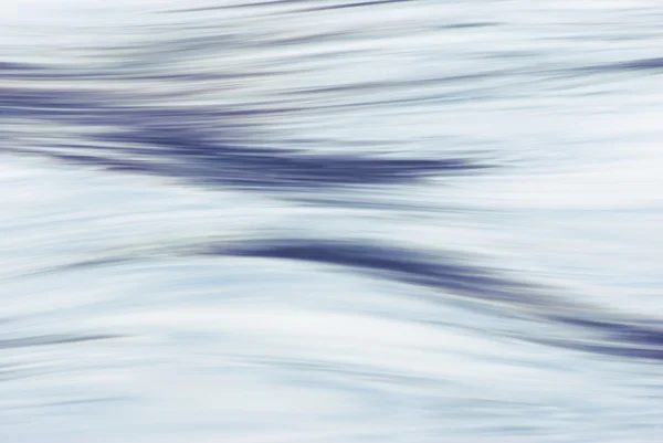 Ondas do fluxo do rio — Fotografia de Stock