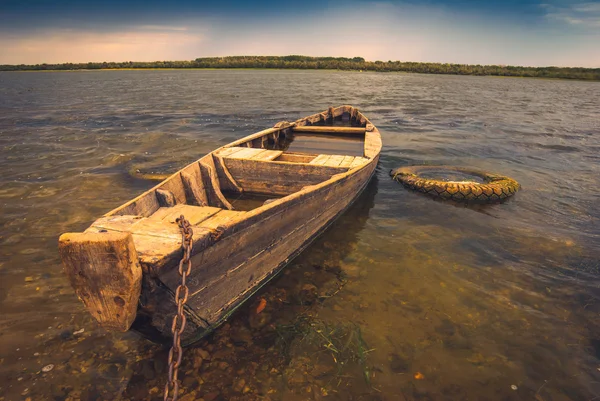 Båtar på en flod — Stockfoto