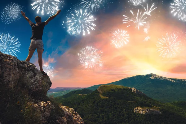Feuerwerk in den Bergen — Stockfoto