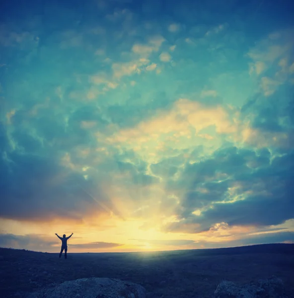 Man welcome sunrise — Stock Photo, Image