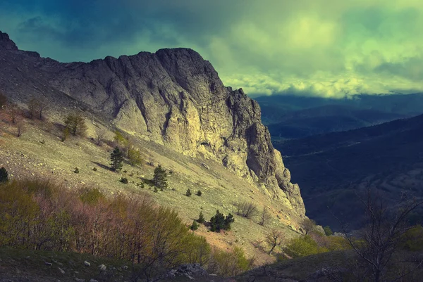 Dağ vadisi — Stok fotoğraf