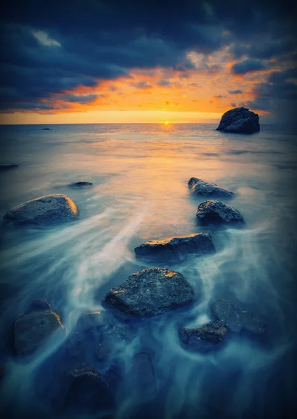 Ηλιοβασίλεμα στη θάλασσα. vintage — Φωτογραφία Αρχείου