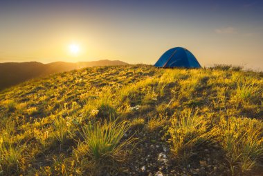 Sunrise yüksek dağ Vadisi