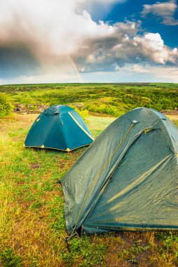 Çadır kamp yağmur sonrası ıslak
