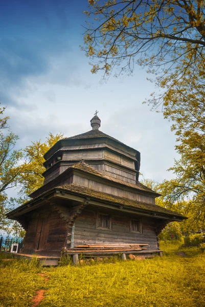 Gammal trä Strukovskaya kyrka — Stockfoto