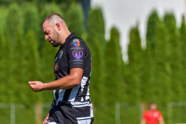 Brasov, Romanya, 30 Ağustos 2020 - Dinamo Rugby VS RUGBY U Cluj Oficial, yarı final Süper Liga Cec Bank arasındaki maçta bilinmeyen rugby oyuncusu