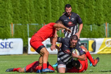 Brasov, Romanya, 30 Ağustos 2020 - Dinamo Rugby VS RUGBY U Cluj Oficial, yarı final Süper Liga Cec Bank arasındaki maçta bilinmeyen rugby oyuncusu