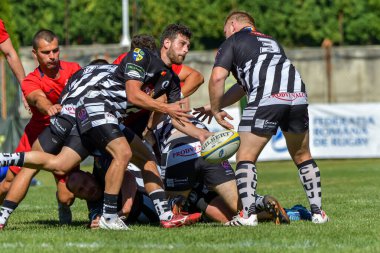 Brasov, Romanya, 30 Ağustos 2020 - Dinamo Rugby VS RUGBY U Cluj Oficial, yarı final Süper Liga Cec Bank arasındaki maçta bilinmeyen rugby oyuncusu