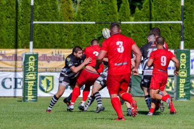 Brasov, Romanya, 30 Ağustos 2020 - Dinamo Rugby VS RUGBY U Cluj Oficial, yarı final Süper Liga Cec Bank arasındaki maçta bilinmeyen rugby oyuncusu