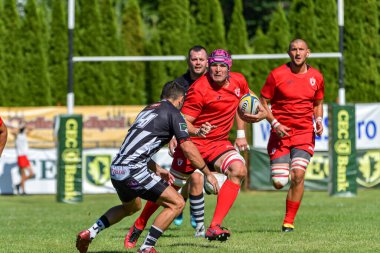 Brasov, Romanya, 30 Ağustos 2020 - Dinamo Rugby VS RUGBY U Cluj Oficial, yarı final Süper Liga Cec Bank arasındaki maçta bilinmeyen rugby oyuncusu