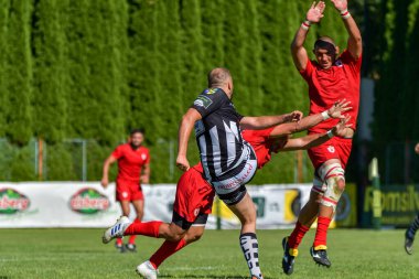 Brasov, Romanya, 30 Ağustos 2020 - Dinamo Rugby VS RUGBY U Cluj Oficial, yarı final Süper Liga Cec Bank arasındaki maçta bilinmeyen rugby oyuncusu