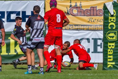 Brasov, Romanya, 30 Ağustos 2020 - Dinamo Rugby VS RUGBY U Cluj Oficial, yarı final Süper Liga Cec Bank arasındaki maçta bilinmeyen rugby oyuncusu