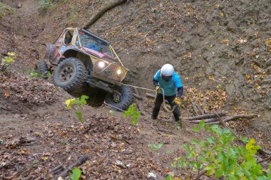 SARATA MONTEORU, BUZAU, ROMANIA 11-14 Ekim 2018: GTC TROPHY 2018 Bilinmeyen Yarışmacı Romanya Off-Road Şampiyonası 'nın en uzun günü