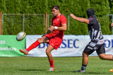 Brasov, Romanya, 30 Ağustos 2020 - Dinamo Rugby VS RUGBY U Cluj Oficial, yarı final Süper Liga Cec Bank arasındaki maçta bilinmeyen rugby oyuncusu