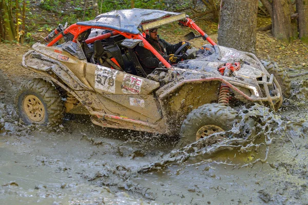 Harghita Bai, Miercurea Ciuc, ROMANIA 10-11 Ağustos: HARGHITA TROPHY 2018 Bilinmeyen Yarışmacı Romanya Off-Road Şampiyonası 'nın en uzun günü.