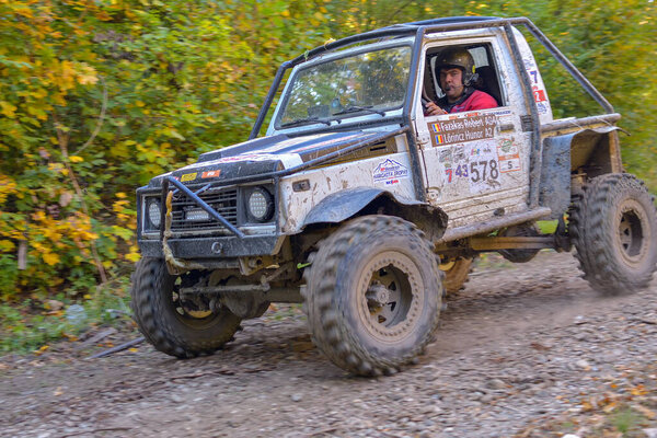 Харгита-Бай, Миркурея-Чук, РУМЫНИЯ 10-11 августа: неизвестная соперница в HARGHITA TROPHY 2018 Самый длинный день чемпионата Румынии по бездорожью.