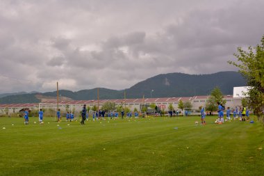 GHIMBAV, BRASOV, ROMANIA - 3 Ağustos 2016: Çocuklar için futbol kampı, FOREX GHIMBAV, Romanya 03 Ağustos 2016