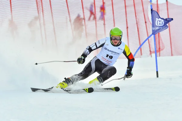 Brasov Romania Febrero 2017 Desconocido Jóvenes Competidores Rumania Husqvarna Cup —  Fotos de Stock