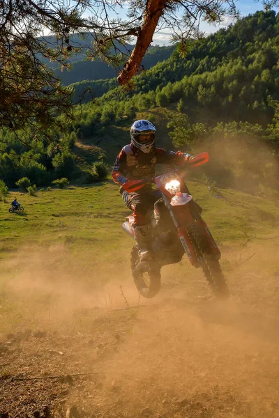 Sibiu Romania Luglio Sconosciuto Concorrente Red Bull Romaniacs Hard Enduro — Foto Stock