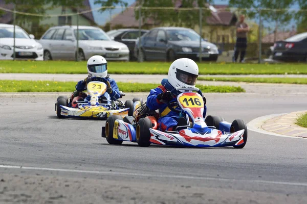 Prejmer Brasov Romania Mayo Pilotos Desconocidos Compitiendo Campeonato Nacional Karting —  Fotos de Stock