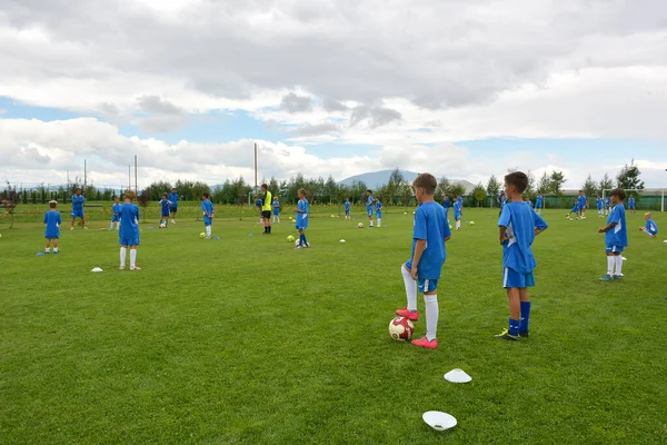 Ghimbav Brasov Romania Agosto Campamento Entrenamiento Fútbol Para Niños Niños —  Fotos de Stock