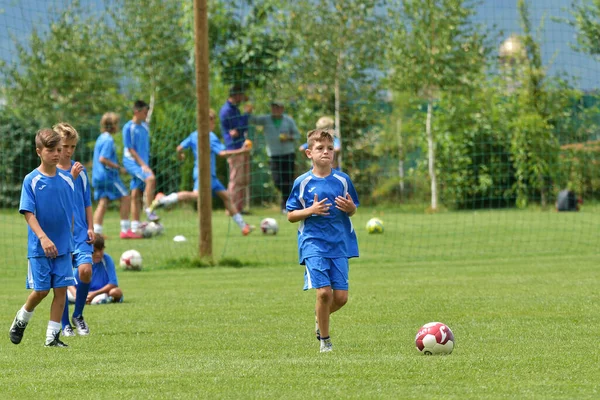 Ghimbav Brasov Romania Agosto Campamento Entrenamiento Fútbol Para Niños Niños —  Fotos de Stock