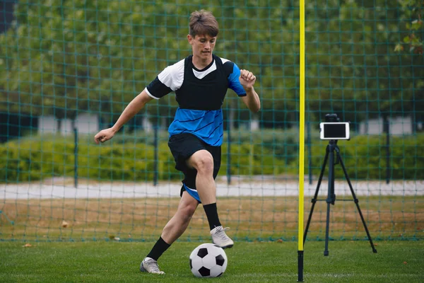 Young Football Soccer Player Training New Technology New Technology Soccer — Stock Photo, Image