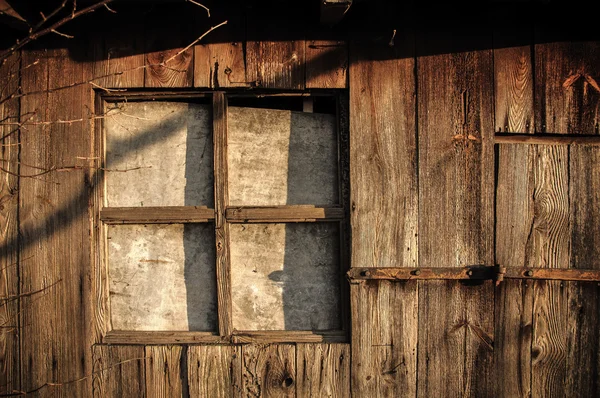 Okna drewniane retro — Zdjęcie stockowe