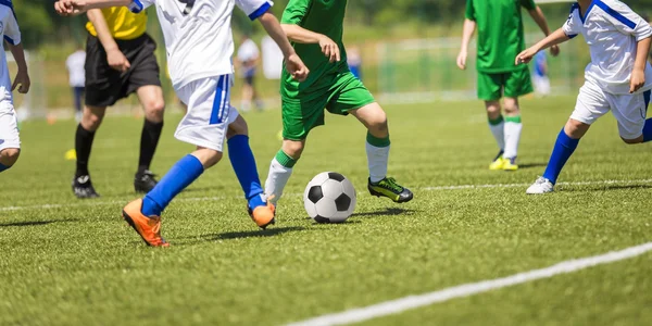 Jogo de futebol — Fotografia de Stock