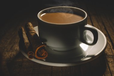 Masala çay baharatlar ile