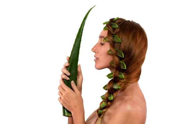 Beautiful Young Red Hair Woman Using Mask Aloe Soothing Deep — Stock Photo, Image