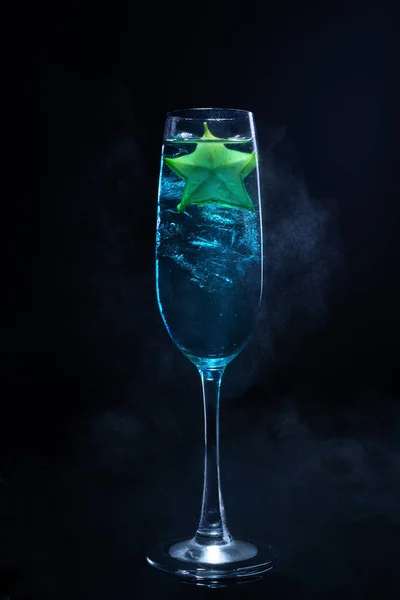 Cold Blue Cocktail Star Fruit Garish Black Background — Stock Photo, Image