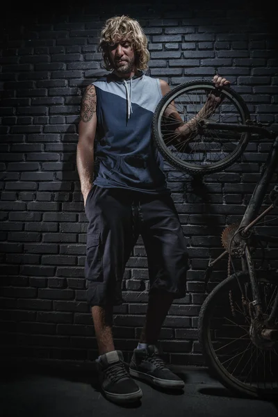A srác kerékpár portré — Stock Fotó