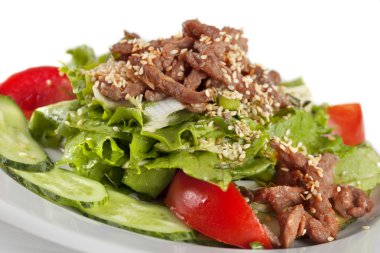 Sebze ile susam sığır eti 