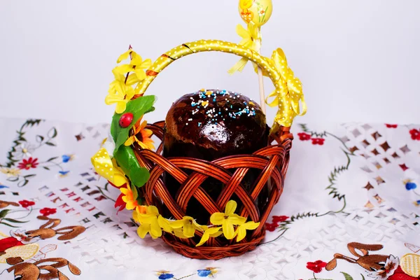 Easter basket — Stockfoto