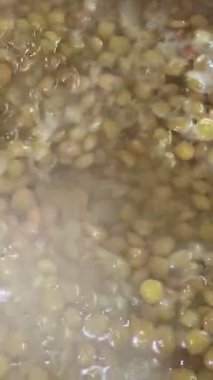 Makro mercimek. Ev yapımı vejetaryen yemekleri..