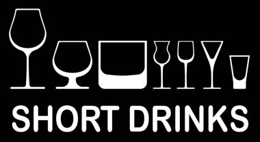 Kısa içkiler ve içkiler için bardaklar. Siyah arkaplanda vektör