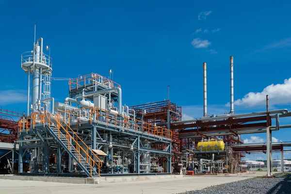 Oil refinery, processing plant — Stock Photo, Image