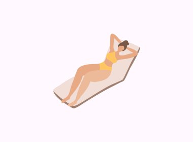 Kumsalda güneşlenen bir kadın. Kız dinleniyor dinleniyor..