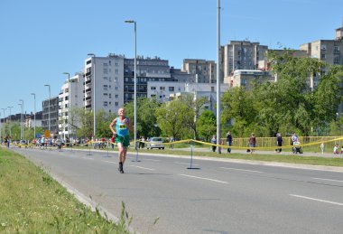 Maraton yarışı sırasında Runner
